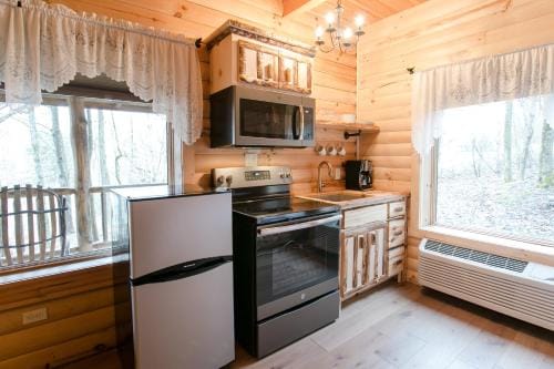Coblentz Country Lodge by Amish Country Lodging Hotel in Berlin