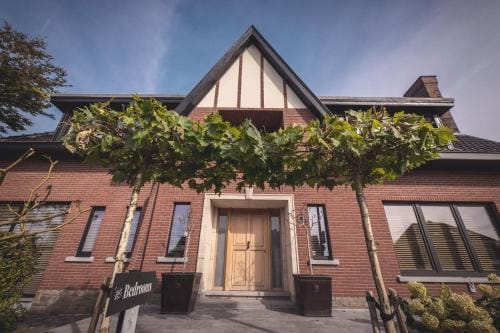 Boris & Barney Hotel in Flanders