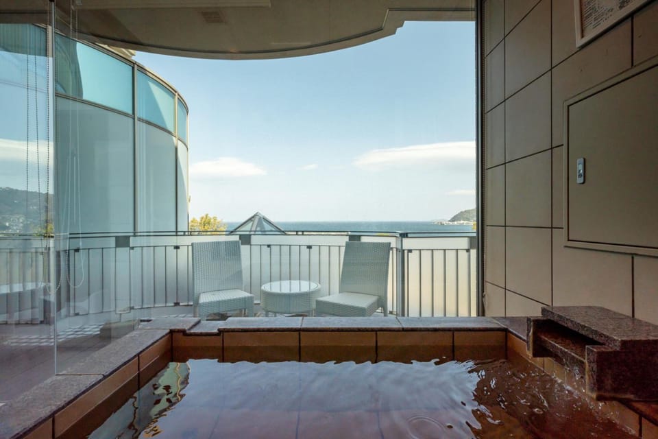 Auberge Fontaine Bleau Atami Hotel in Shizuoka Prefecture