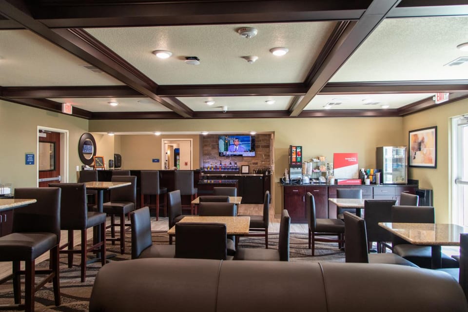 Cobblestone Inn & Suites - Springfield Inn in Colorado