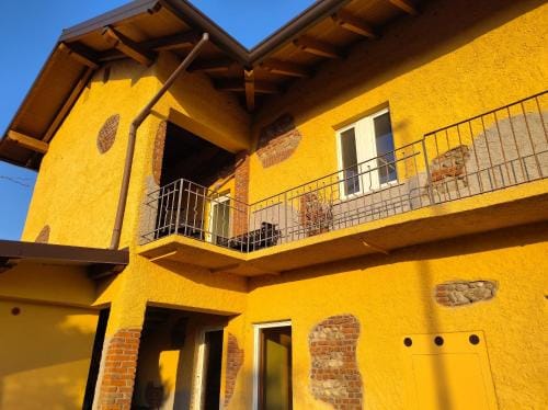Villa ARA rossa Hotel in Legnano