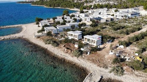 BUQEZ ECO RESORT - Beach Villa 37 and 40 Hotel in Šibenik-Knin County, Croatia