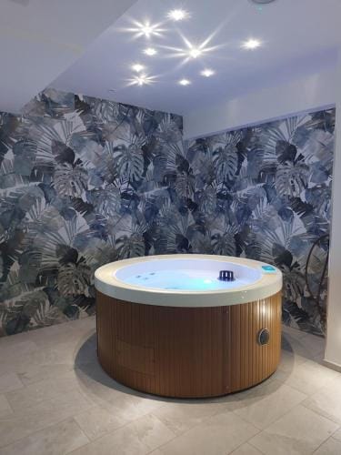 Residence Aurora Wellness & Spa Hotel in Albenga