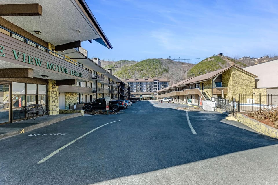 The Wander Hotel, a Ramada by Wyndham Hotel in Gatlinburg