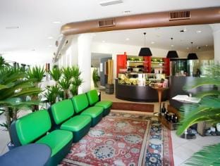 Bar/lounge