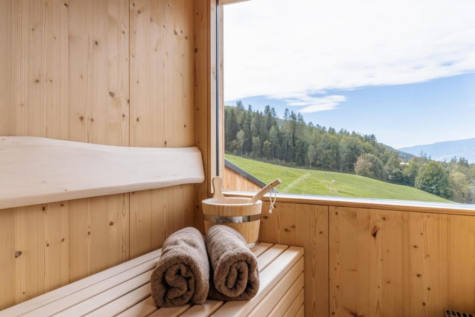 SUMMERER - Living Nature - Apartments with private SPA Hotel in Brixen