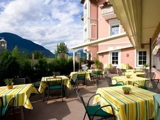 Hotel Blitzburg Hotel in Bruneck