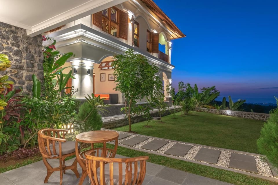 Villa Mata Hari Resort in Bali