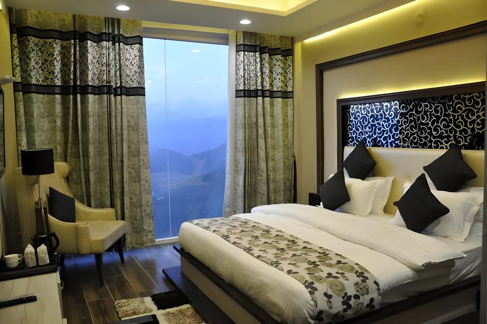 Sartaj - The Crown  Hotel in Himachal Pradesh