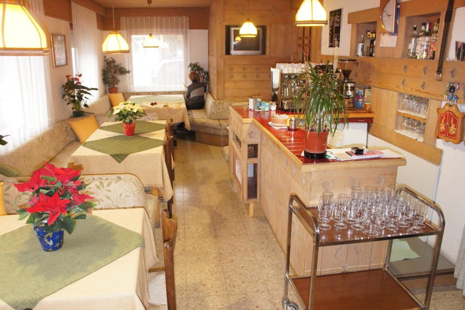 Bar/lounge