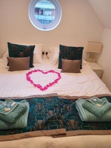 The Wheatsheaf Inn Inn in North Warwickshire District