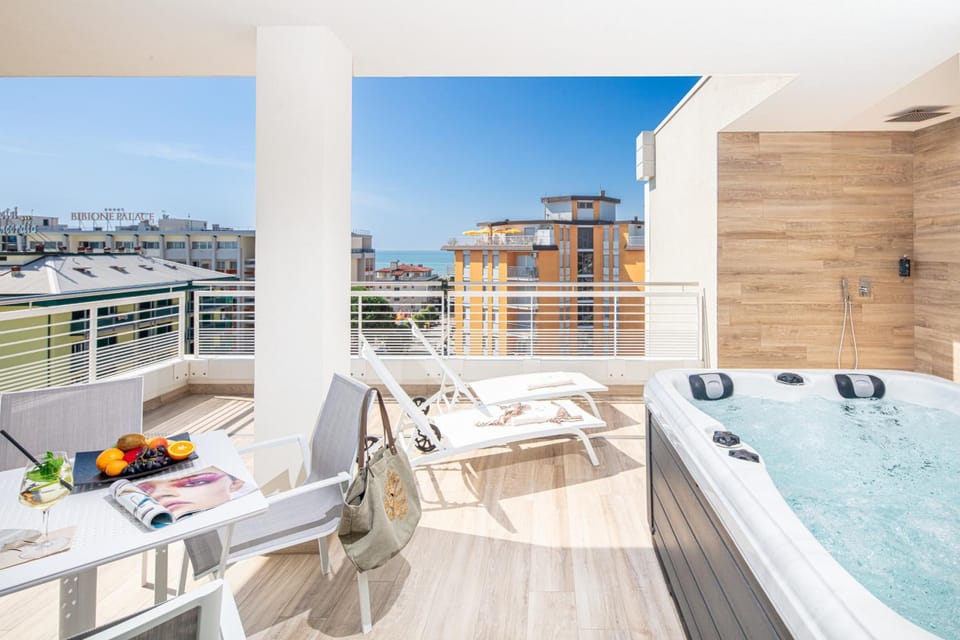 Life Hotel 4 Superior Hotel in Bibione