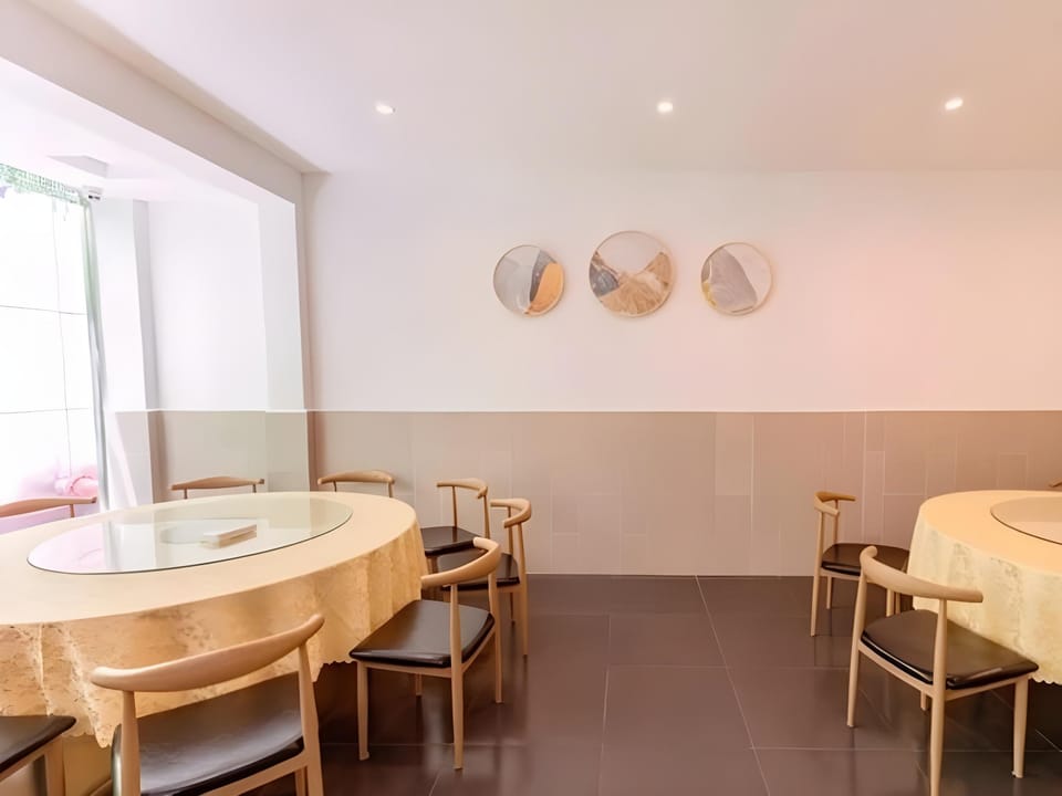 GreenTree Eastern Hotel Jiaxing Haining Leather City Nanguanxiang Hotel in Hangzhou