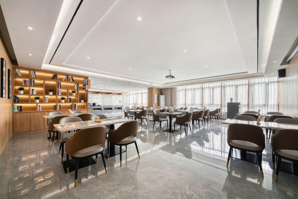 Green Tree Inn Zhejiang Jiaxing Haiyan County Wanghai Street Yanjia Highway Hotel in Zhejiang