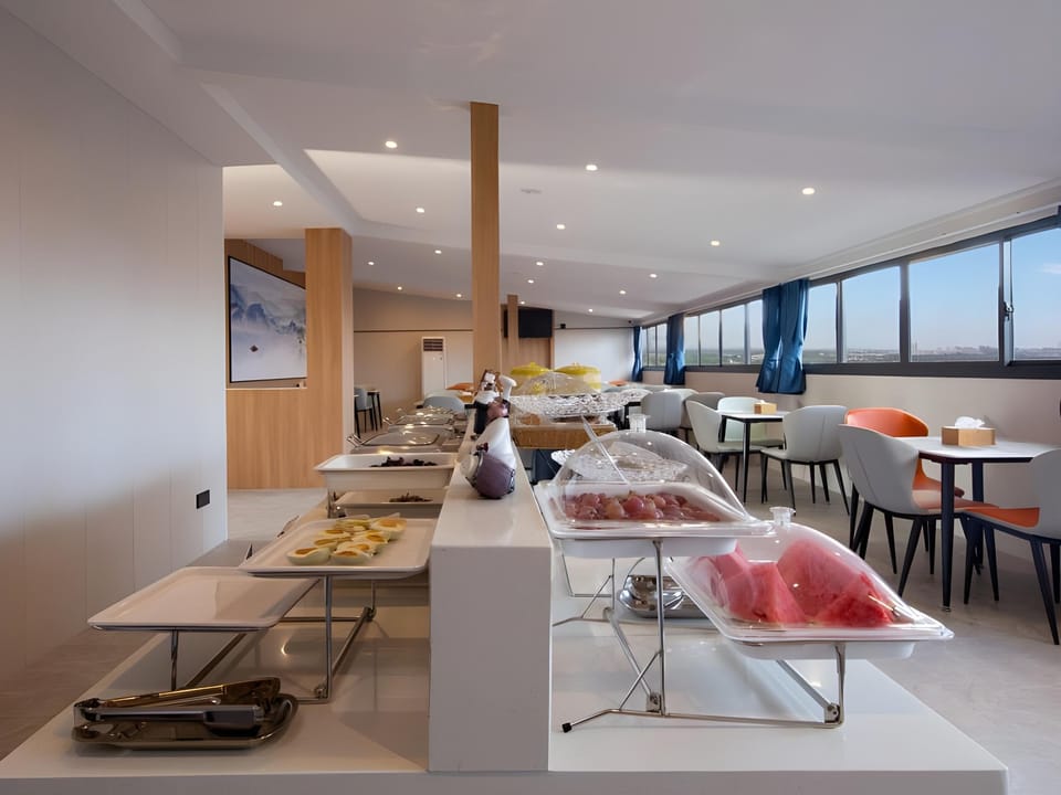 Green Tree Inn Jiaxing Haining Leather City Hotel in Hangzhou