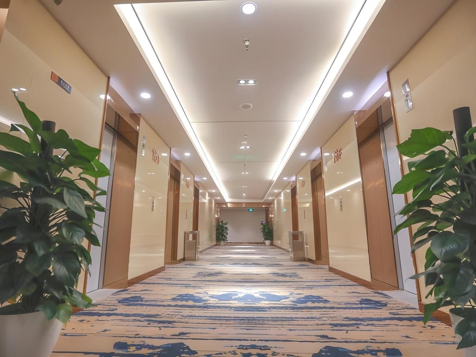 GreenTree Eastern Hotel Nanjing Xianlin University Town Wanda Mall Hotel in Nanjing