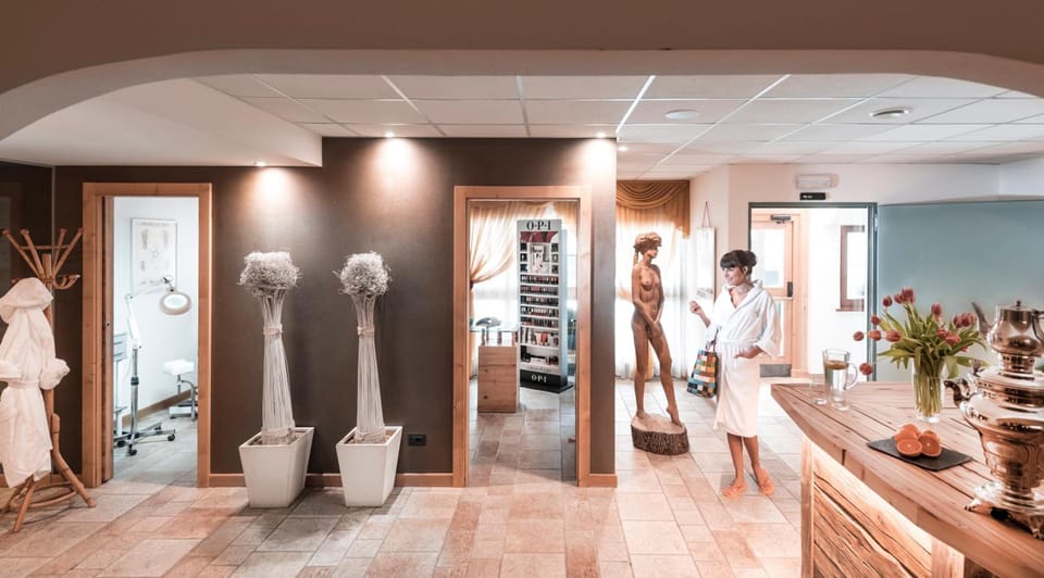 Hotel La Perla Wellness & Beauty Hotel in Canazei