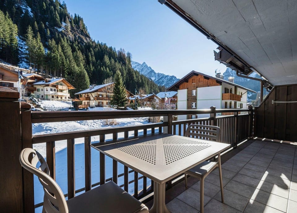 Residence Contrin Apartment hotel in Canazei