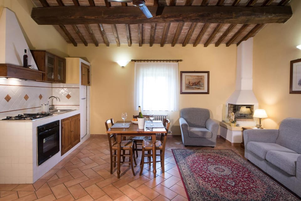 Tenuta Decimo - Il Borgo Di Mariano Hotel in Tuscany