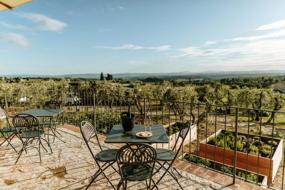 Villa Di Sotto Hotel in Tuscany