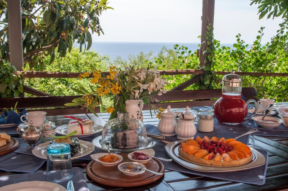 Agriturismo Natta Di Monte Tabor Hotel in Celle Ligure