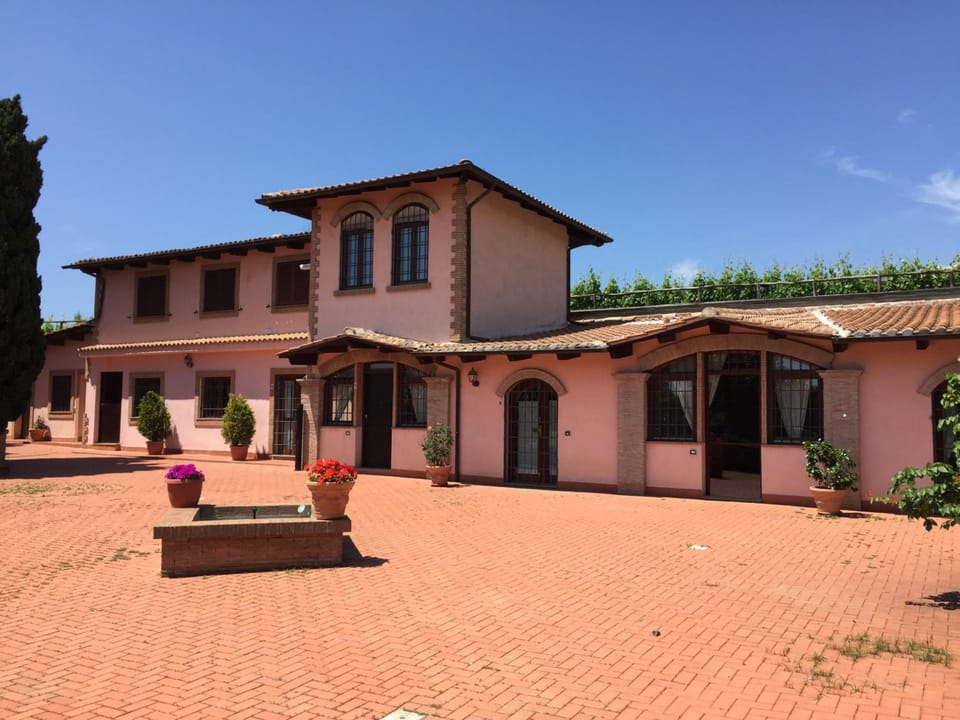 Azienda Agricola Sinisi Hotel in Lazio