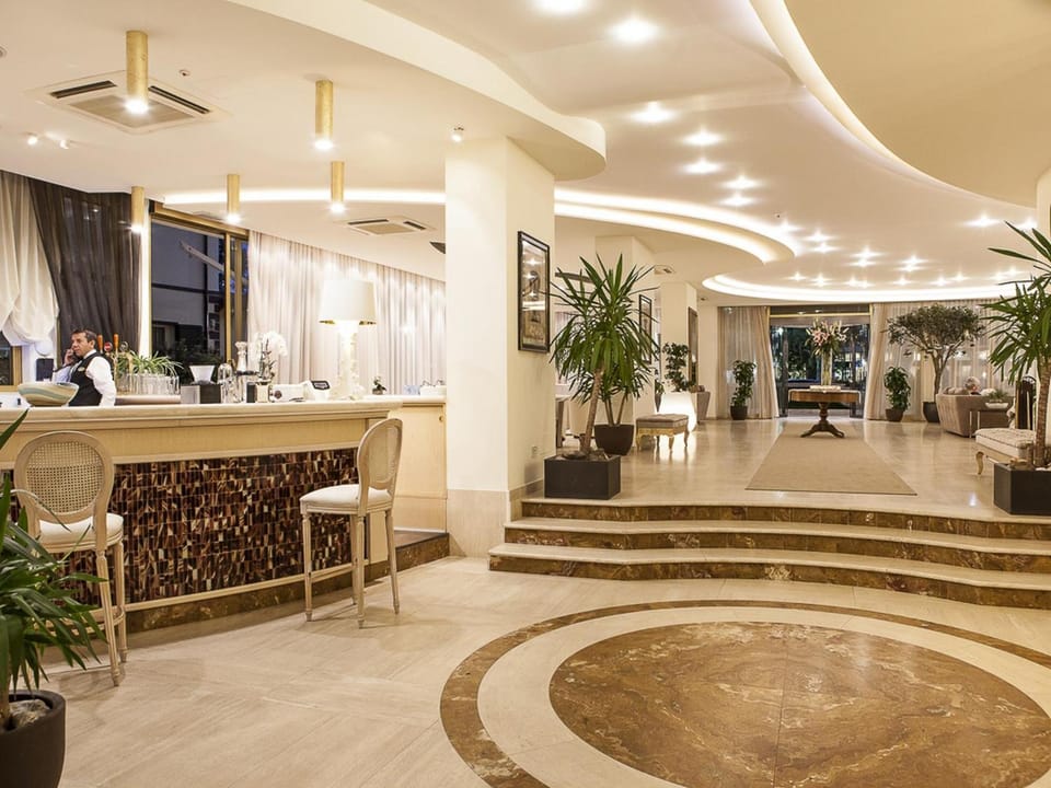 Bar/lounge