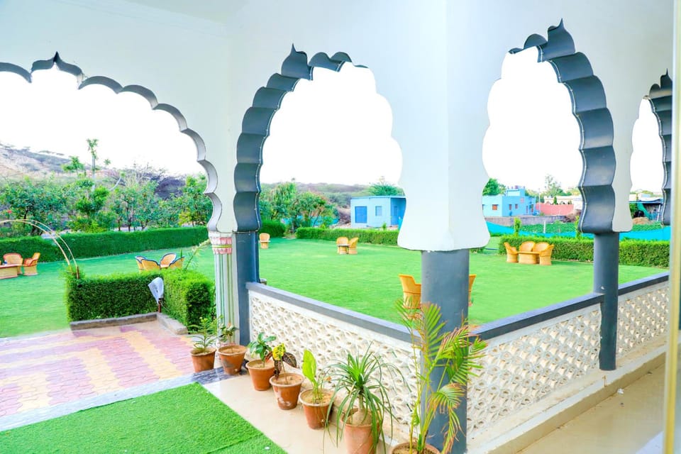 Siddarth Resort - Mountain View with Pool Resort in Rajasthan