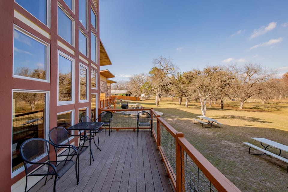 Seven Bluff Cabins Hotel in Rio Grande