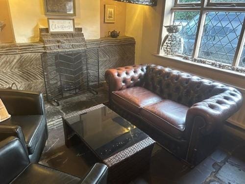 Chequers Country Inn Hotel in England