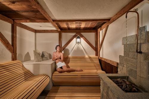 Mountain Hotel Mezdi Hotel in Trentino-South Tyrol