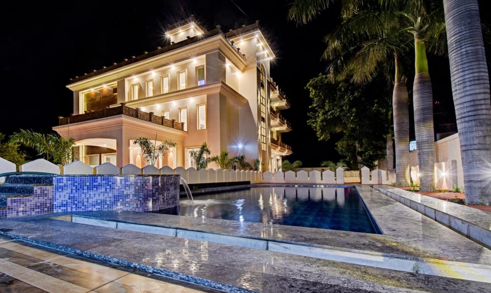 Treebo Premium Royal Amar With Mountain View And Swimming Pool Hotel in Rajasthan