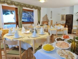 Park Hotel Bellevue Hotel in Dimaro