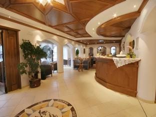 Hotel Villa Monica Hotel in Dobbiaco