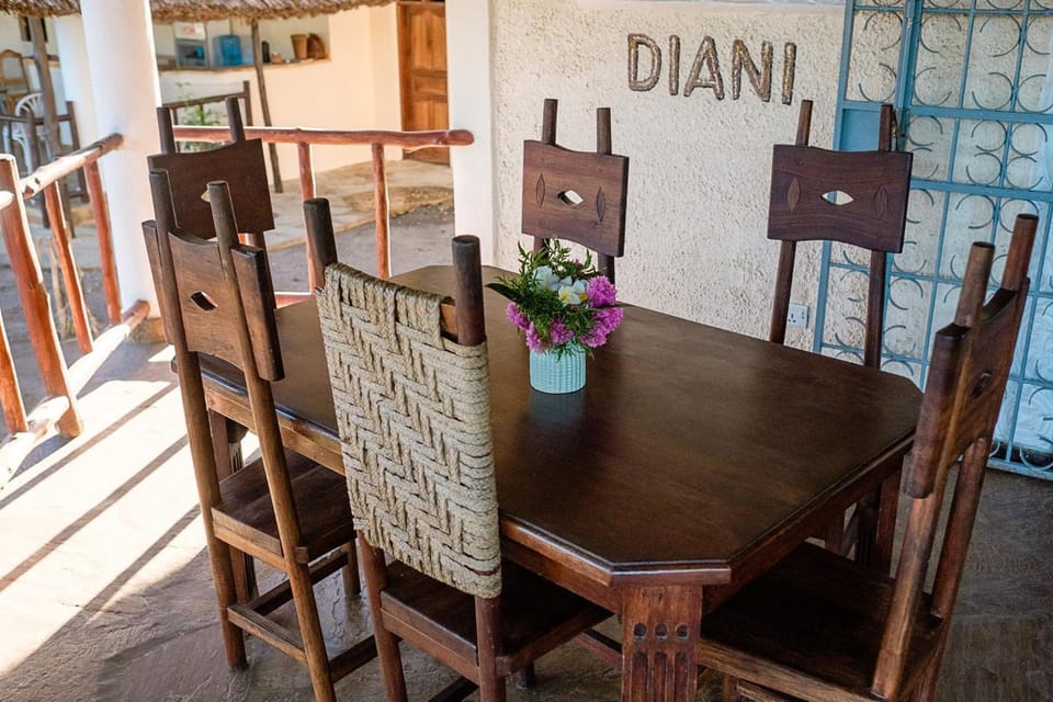 DIANI PARADISE VILLAS Resort in Kenya