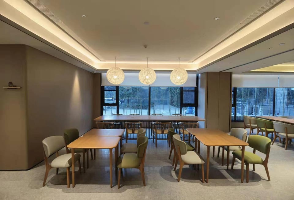 Ji Hotel Nanjing Jiangning University Town Hushan Road Hotel in Nanjing