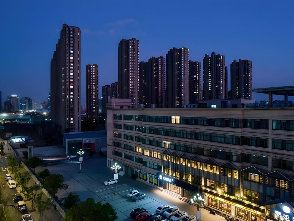 Hanting Hotel Hangzhou Bunkang Road Metro Station Hotel in Hangzhou