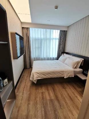 Hanting Hotel Beijing West Railway Station Tianning Temple Hotel in Beijing