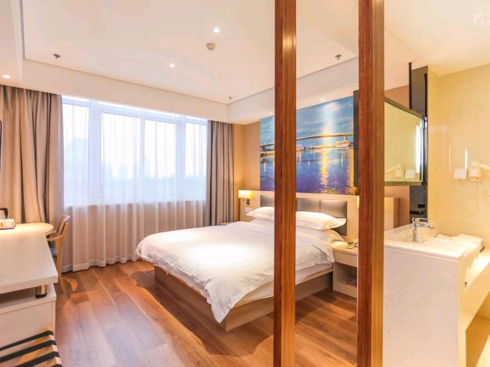 Super 8 Hotel (Huai'an Hongze Fantawild Avenue) Hotel in Jiangsu