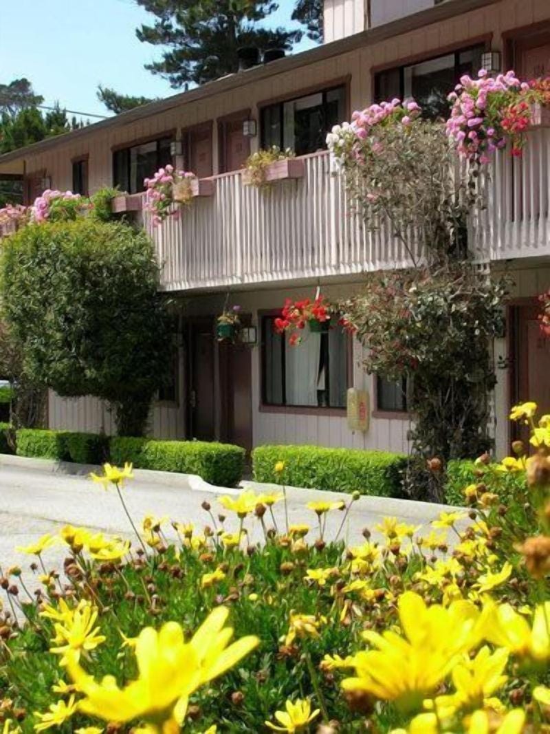 Deer Haven Inn Hotel in Pacific Grove