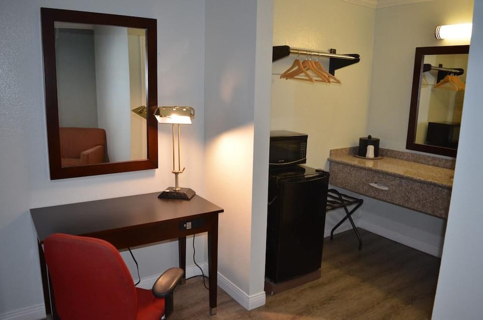 Welcome Inn Hotel in Corona