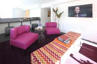 Lexen Hotel- Hollywood Walk of Fame/Universal Studios Hotel in Hollywood
