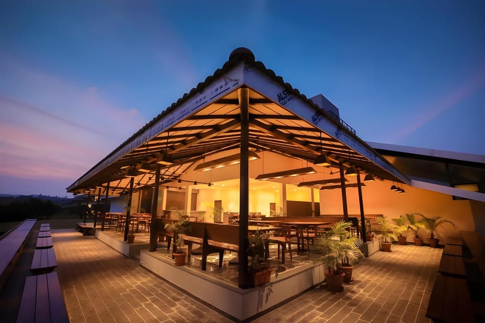 Riverside County Resort Resort in Maharashtra