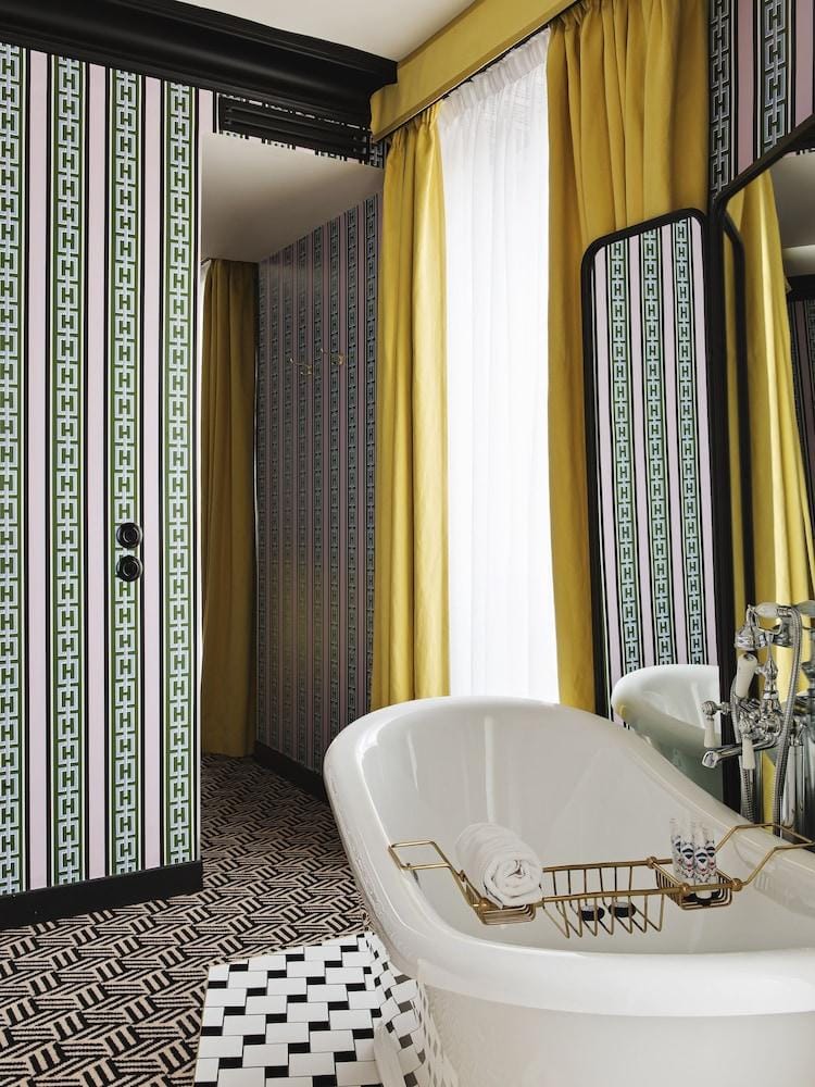 Hôtel Les Deux Gares Hotel in Paris