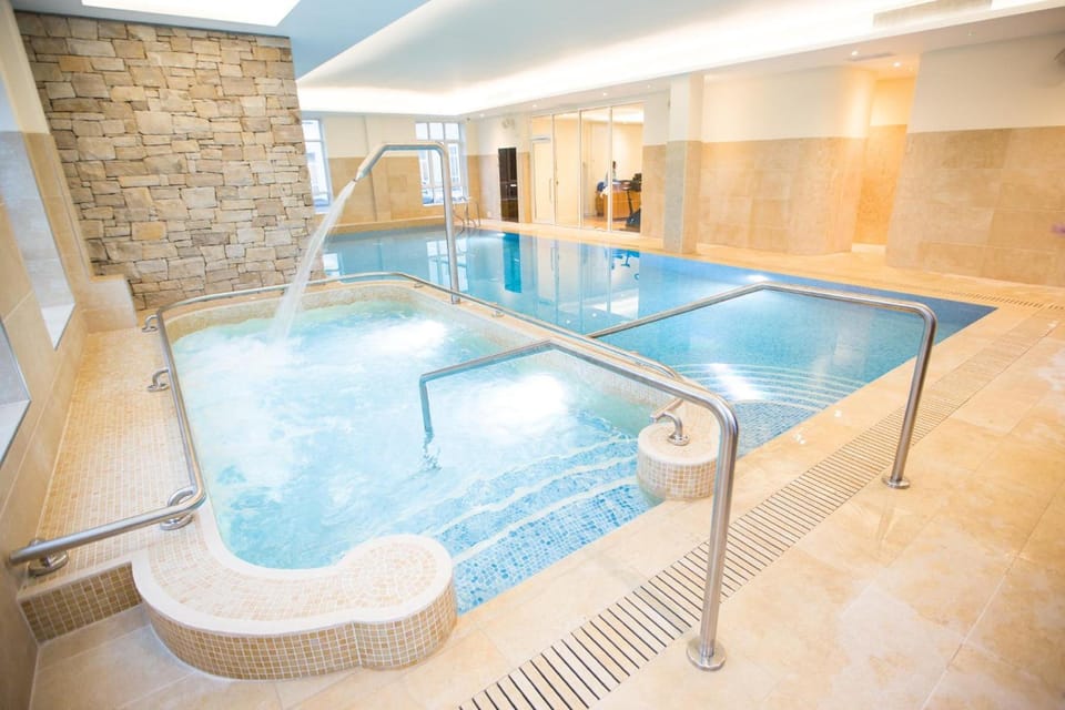 Galway Bay Hotel Hotel in Galway