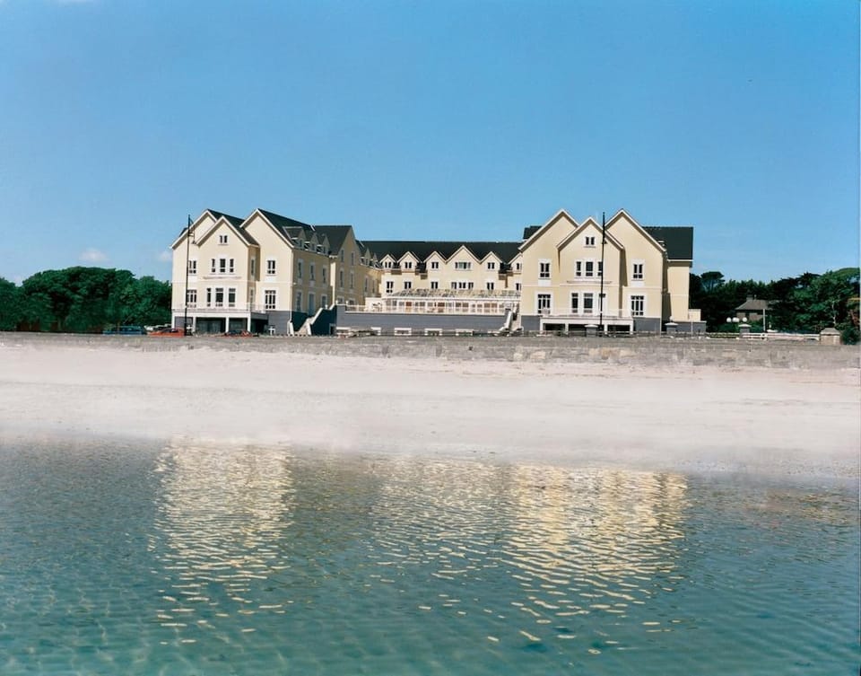 Galway Bay Hotel Hotel in Galway