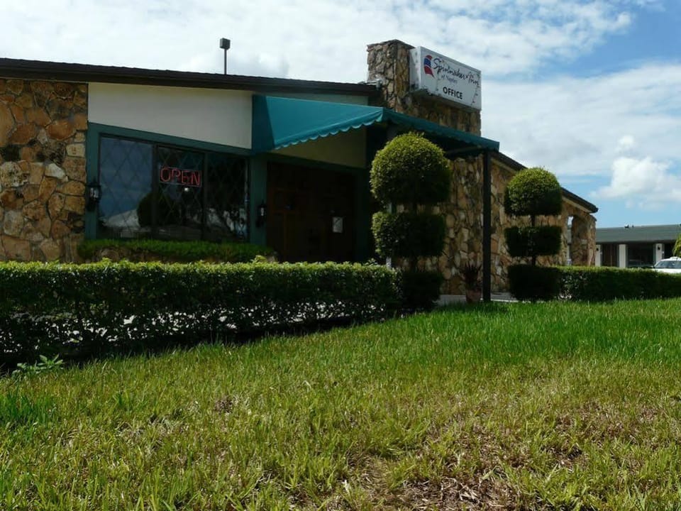 Spinnaker Inn of Naples Hotel in Collier County