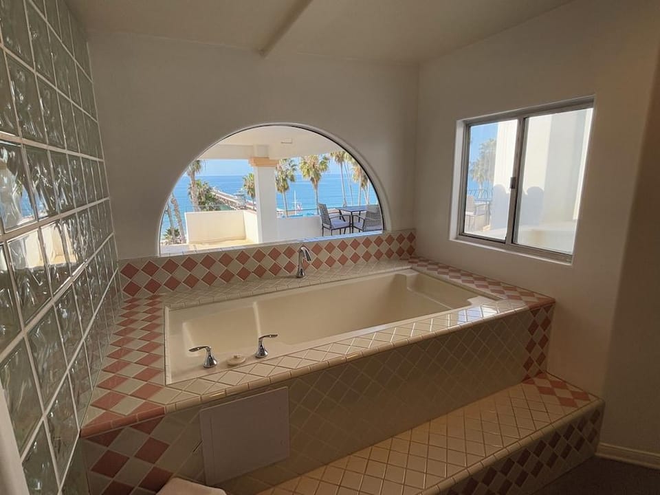 Casa Tropicana Hotel in San Clemente