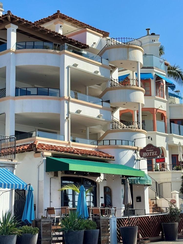 Casa Tropicana Hotel in San Clemente