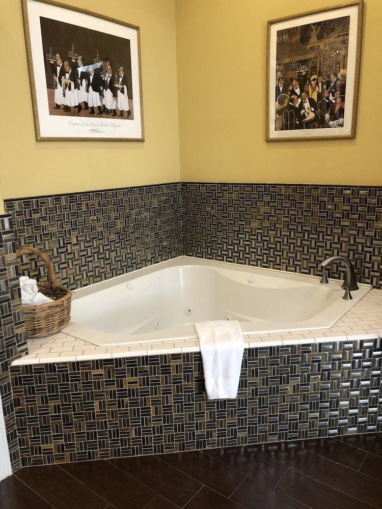 Glen Ellen Inn Hotel in Glen Ellen